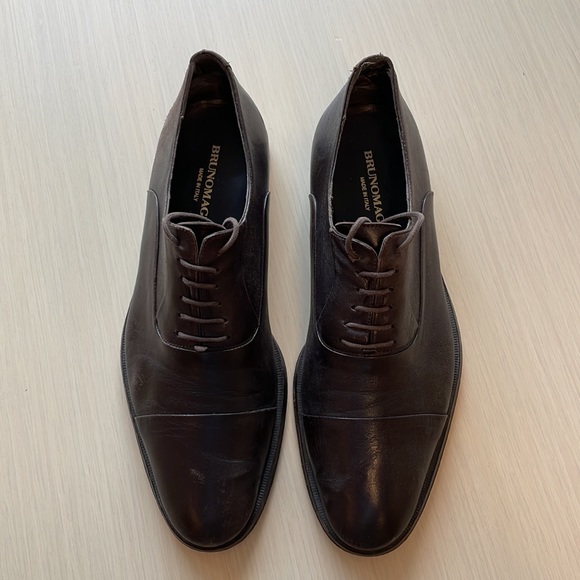 Bruno Magli Oxford Style Dress Shoe - Dark Brown - Size 10 - Picture 2 of 5